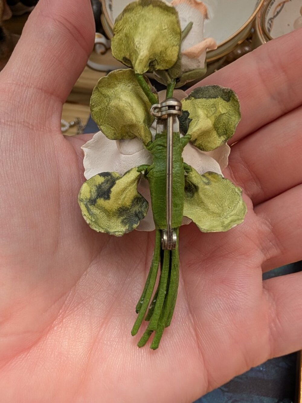Vintage 1950's Handmade Unique Cream Roses Brooch - Picture 12 of 13